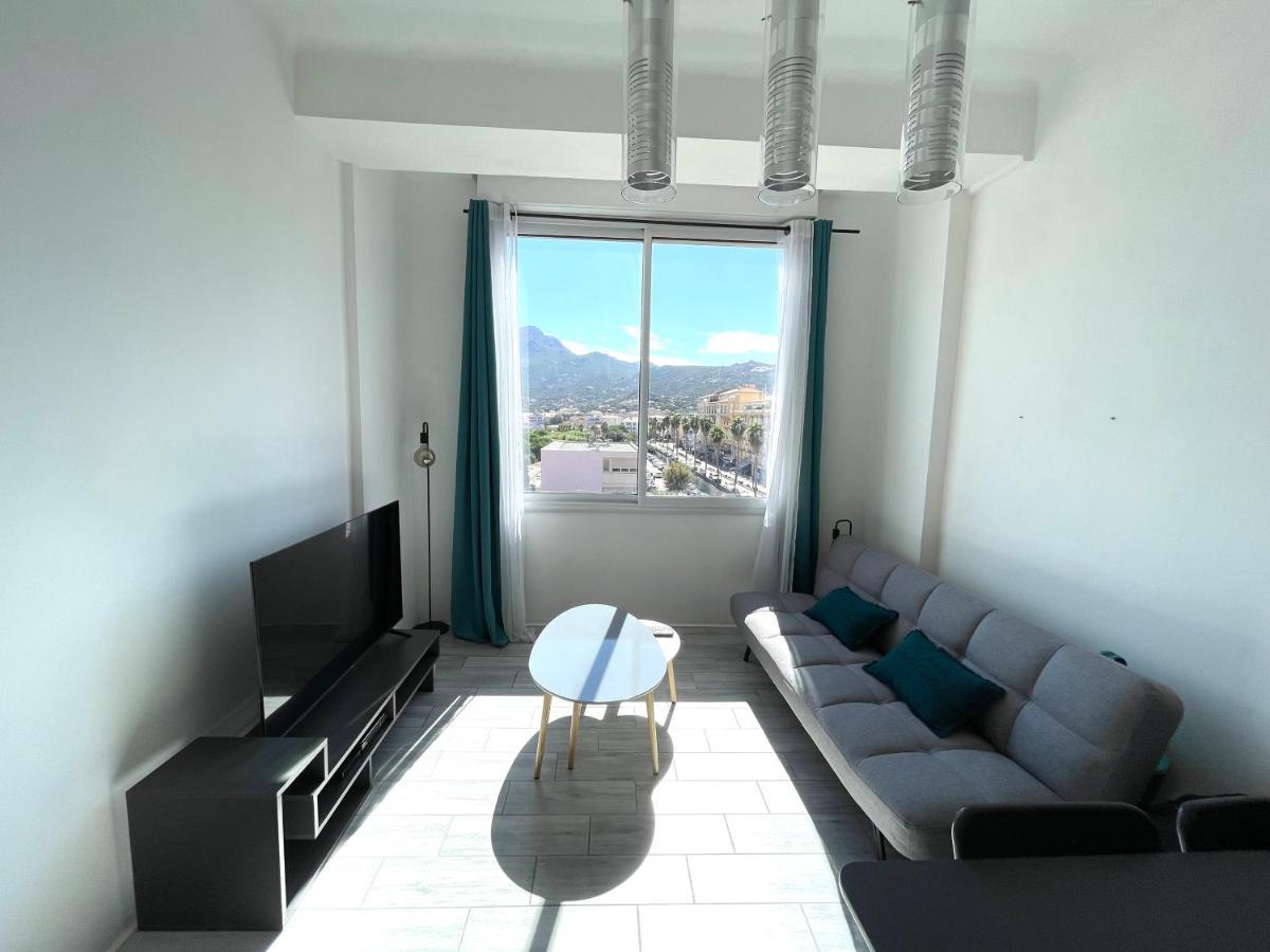 Calvi T2 Climatise, Wifi, Centre-Ville, A Proximite Plage, Commerces, Taxi & Gare, Vue Plage & Montagne Exterior foto